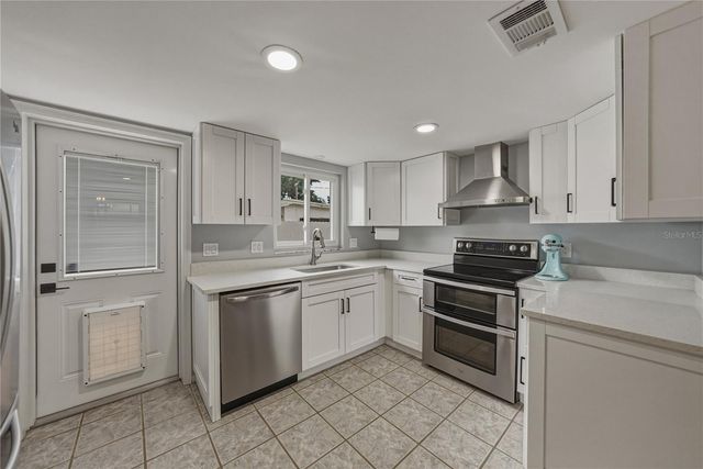 265 W HARBORD STREET, Lake Alfred, FL 33850