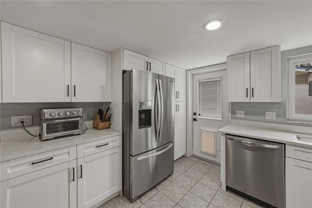 265 W HARBORD STREET, Lake Alfred, FL 33850