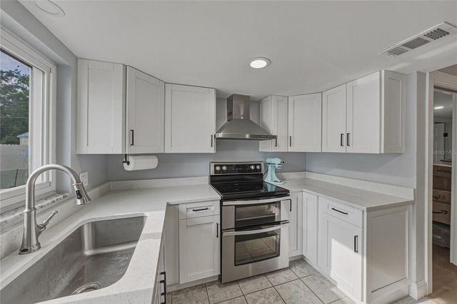 265 W HARBORD STREET, Lake Alfred, FL 33850