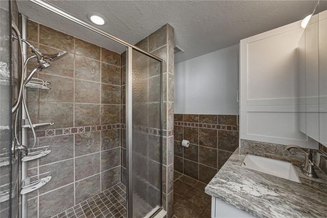 265 W HARBORD STREET, Lake Alfred, FL 33850