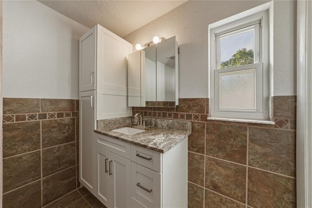265 W HARBORD STREET, Lake Alfred, FL 33850