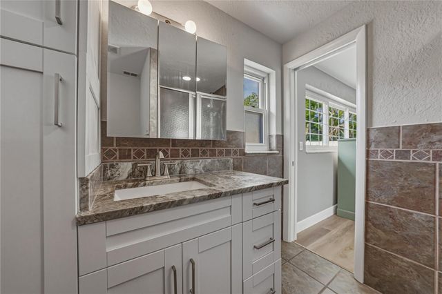 265 W HARBORD STREET, Lake Alfred, FL 33850