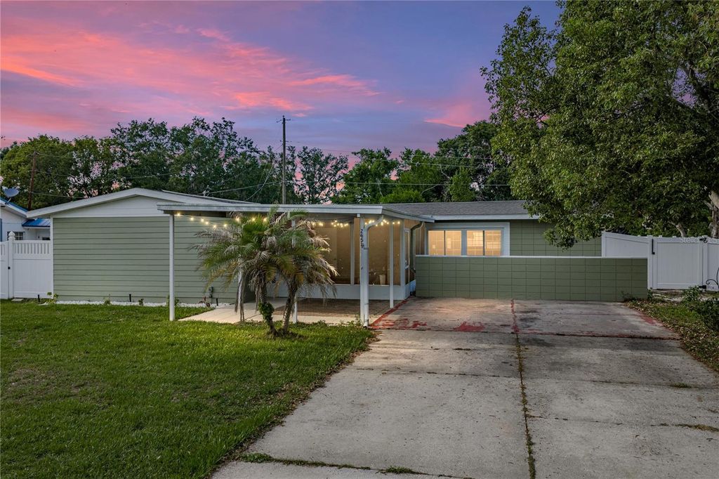 265 W HARBORD STREET, Lake Alfred, FL 33850