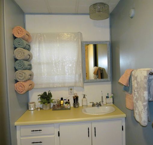 8 Cardinal Circle, Keene, NH 03431