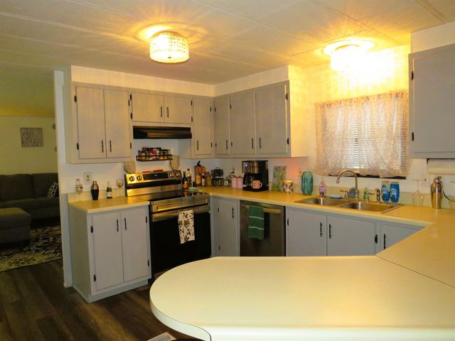 8 Cardinal Circle, Keene, NH 03431