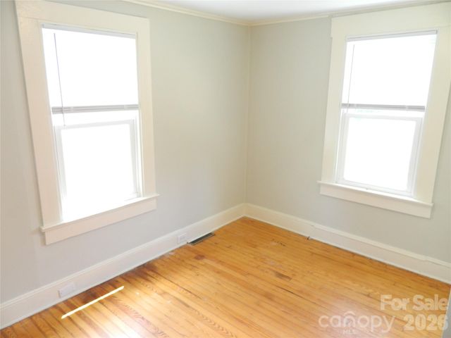 129 Edgebrook Place NW, Lenoir, NC 28645