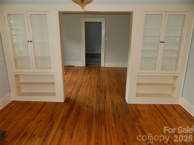129 Edgebrook Place NW, Lenoir, NC 28645