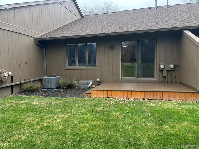 571 Park Place, Saline, MI 48176