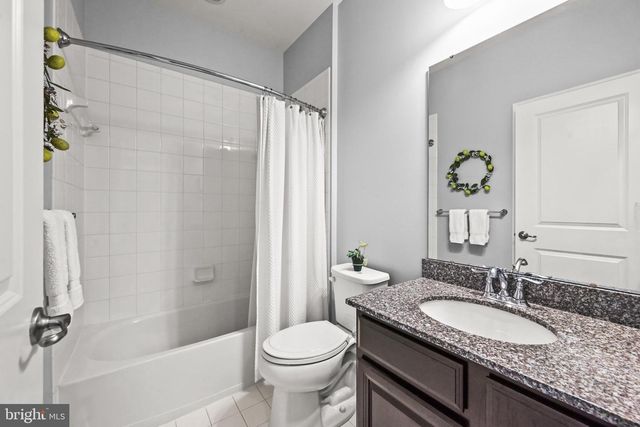 28 KAITLYN DR, Hanover, PA 17331