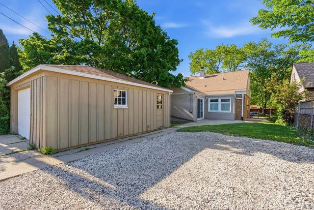 471 E Morgan AVENUE, Milwaukee, WI 53207