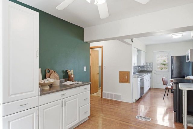 471 E Morgan AVENUE, Milwaukee, WI 53207