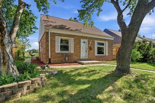471 E Morgan AVENUE, Milwaukee, WI 53207