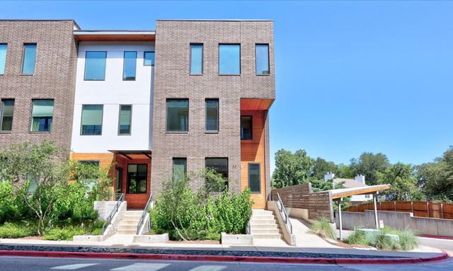 900 S 2nd ST 30, Austin, TX 78704