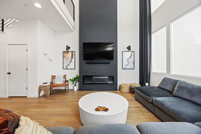 900 S 2nd ST 30, Austin, TX 78704