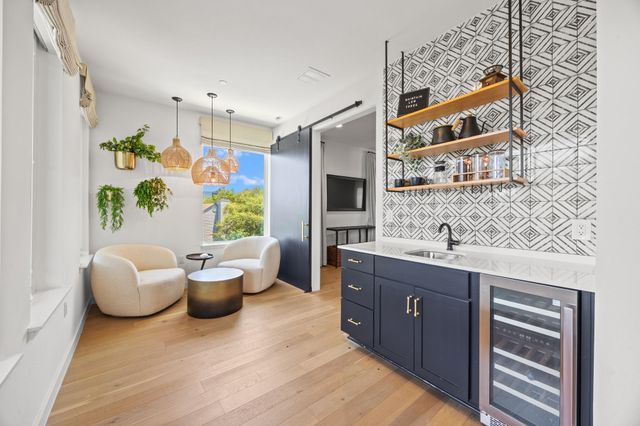 900 S 2nd ST 30, Austin, TX 78704