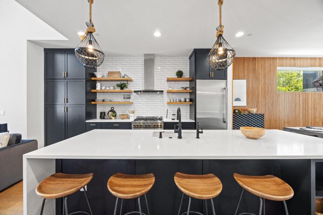 900 S 2nd ST 30, Austin, TX 78704