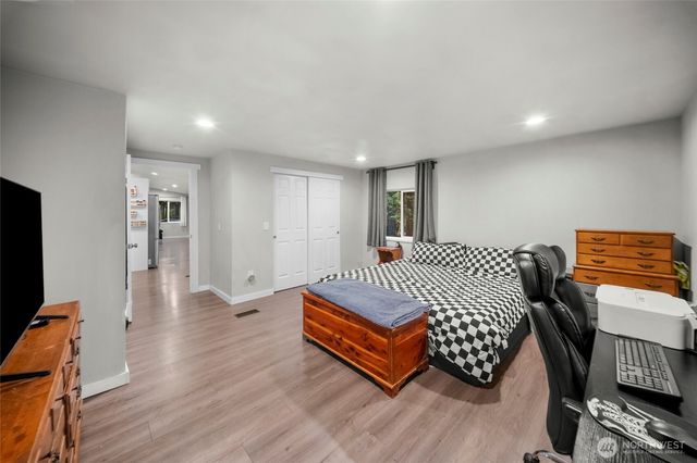 21 E Burrows Lane, Shelton, WA 98584