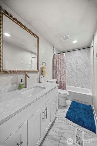 21 E Burrows Lane, Shelton, WA 98584