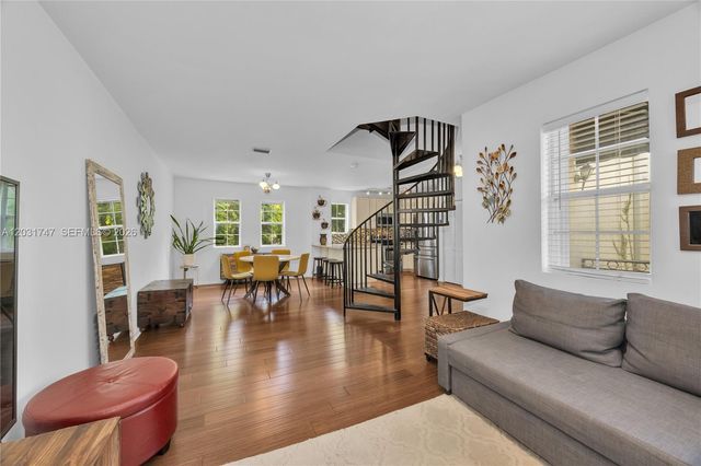 2850 Coconut Ave 15, Miami, FL 33133