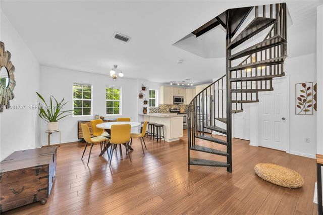 2850 Coconut Ave 15, Miami, FL 33133