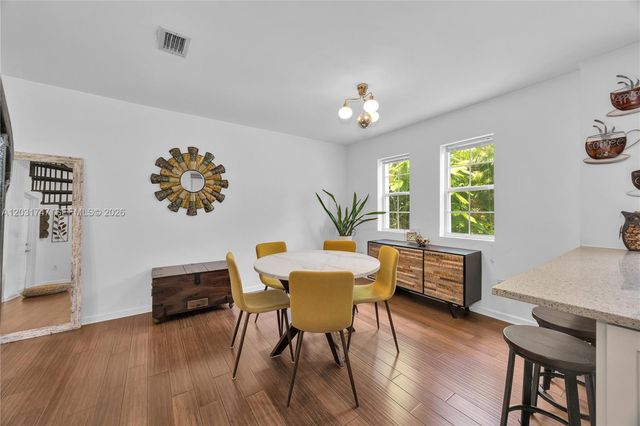 2850 Coconut Ave 15, Miami, FL 33133