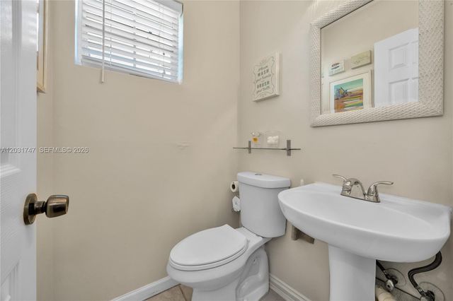 2850 Coconut Ave 15, Miami, FL 33133