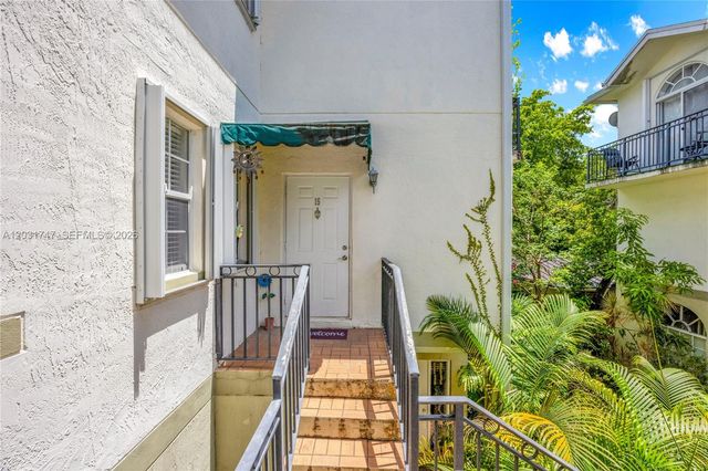 2850 Coconut Ave 15, Miami, FL 33133