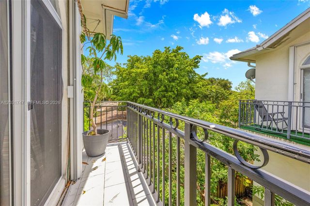 2850 Coconut Ave 15, Miami, FL 33133