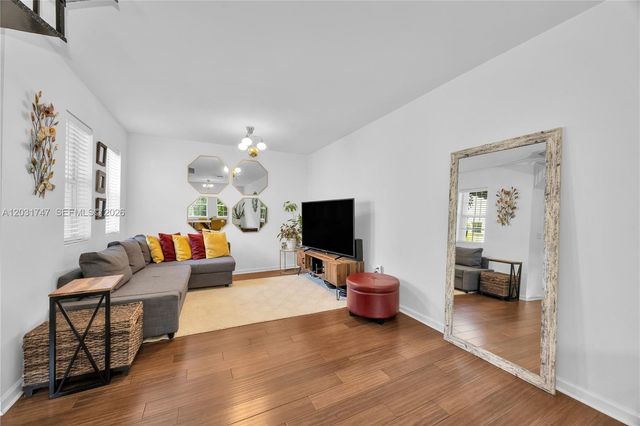 2850 Coconut Ave 15, Miami, FL 33133