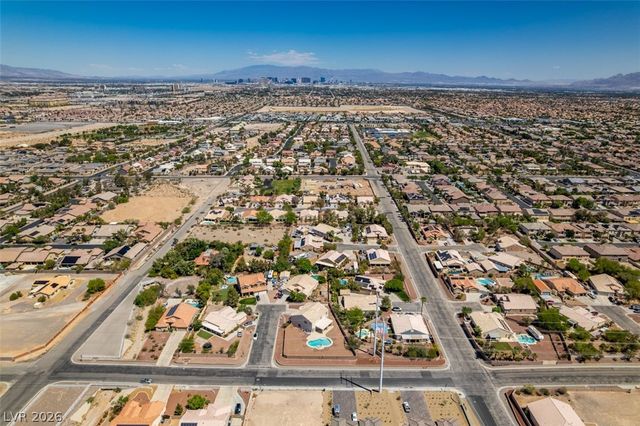10290 Marion Morrison Court, Las Vegas, NV 89183