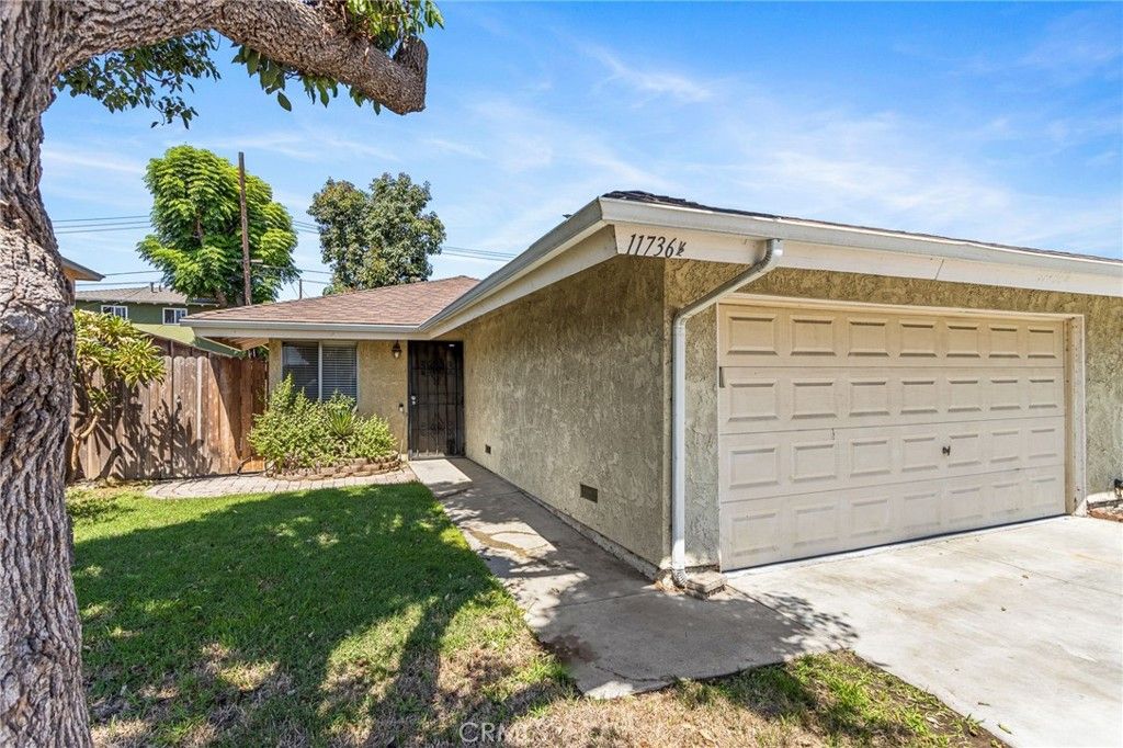 11736 1/2 215th, Lakewood, CA 90715 — photo 3