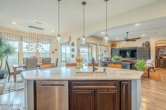 13918 N Rim Trail, Marana, AZ 85658