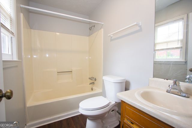 3252 Inez Drive, Snellville, GA 30078