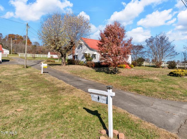 2873 Main Street, Surgoinsville, TN 37873