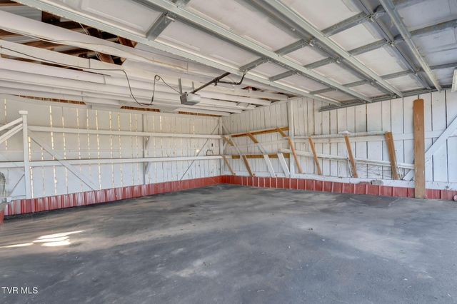 2873 Main Street, Surgoinsville, TN 37873