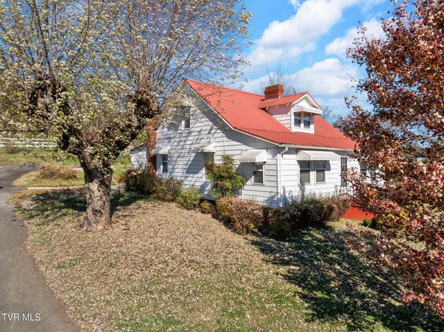 2873 Main Street, Surgoinsville, TN 37873