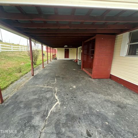 2873 Main Street, Surgoinsville, TN 37873