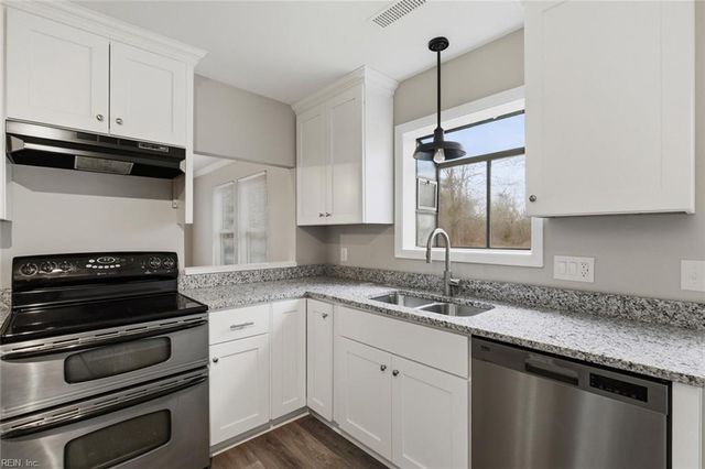 2633 Au Sable PL, Virginia Beach, VA 23453