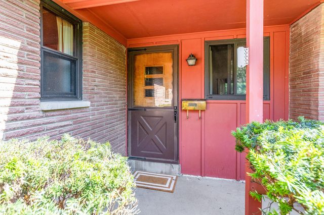 345 Ridgedale Drive N, Worthington, OH 43085