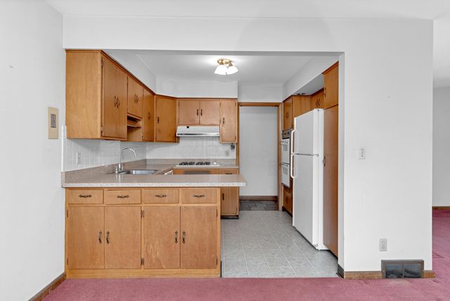 345 Ridgedale Drive N, Worthington, OH 43085