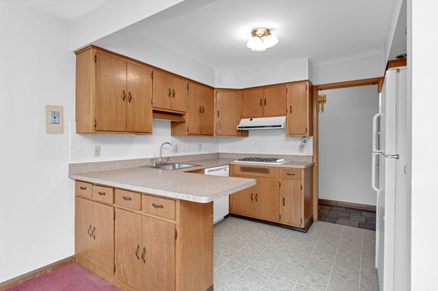 345 Ridgedale Drive N, Worthington, OH 43085