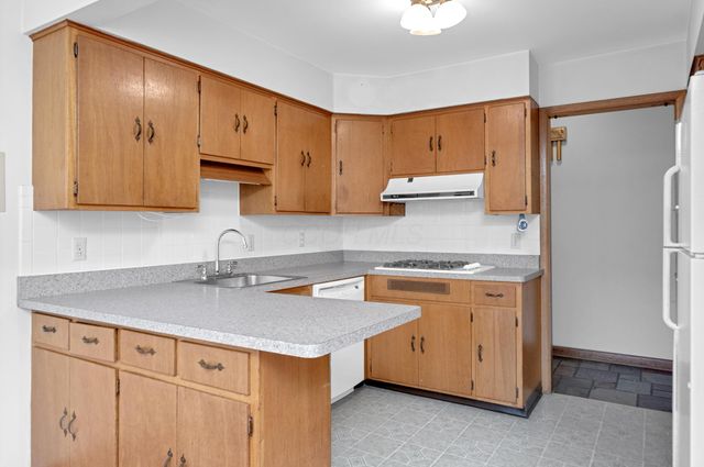 345 Ridgedale Drive N, Worthington, OH 43085