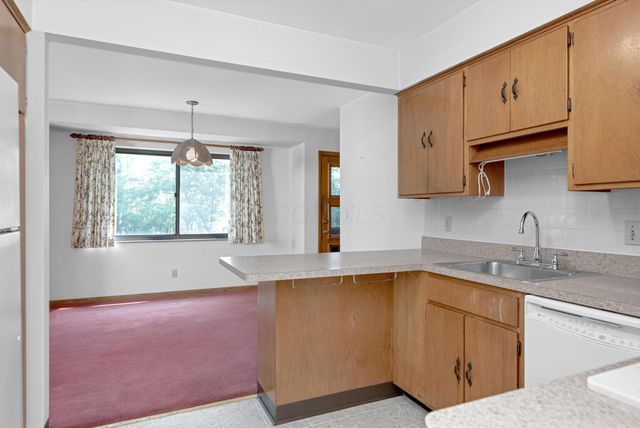 345 Ridgedale Drive N, Worthington, OH 43085