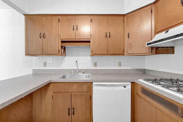 345 Ridgedale Drive N, Worthington, OH 43085