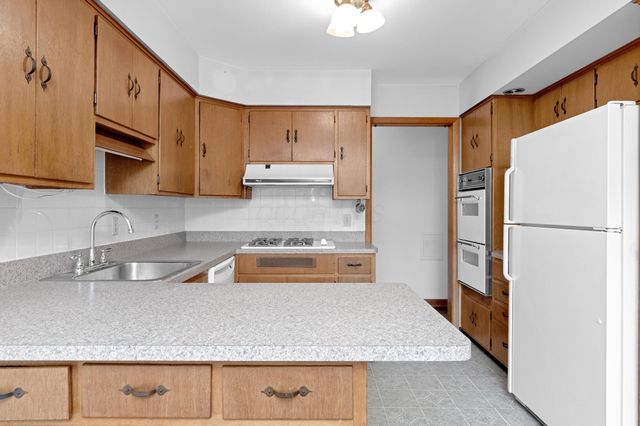 345 Ridgedale Drive N, Worthington, OH 43085