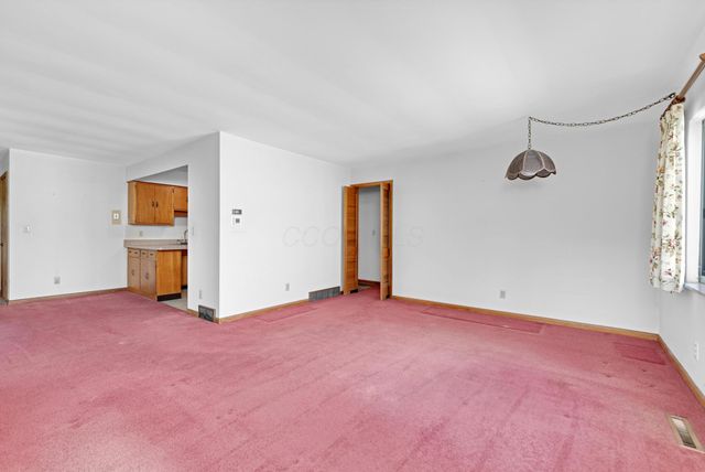 345 Ridgedale Drive N, Worthington, OH 43085
