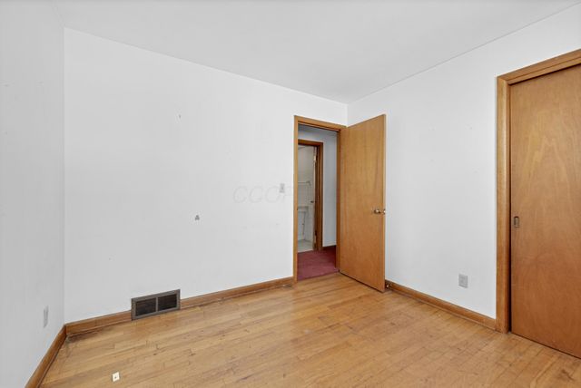 345 Ridgedale Drive N, Worthington, OH 43085