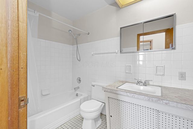 345 Ridgedale Drive N, Worthington, OH 43085