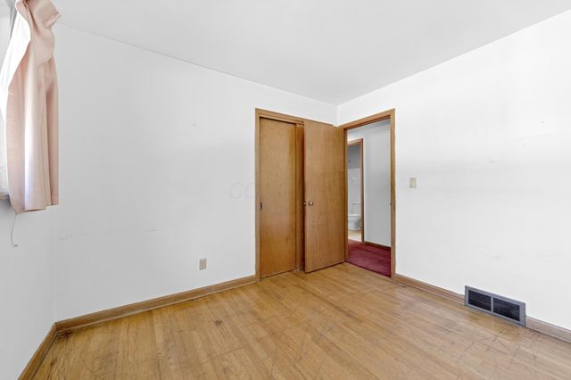 345 Ridgedale Drive N, Worthington, OH 43085