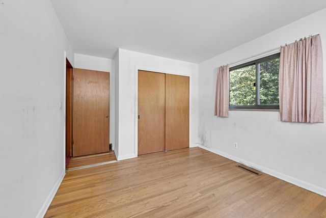 345 Ridgedale Drive N, Worthington, OH 43085